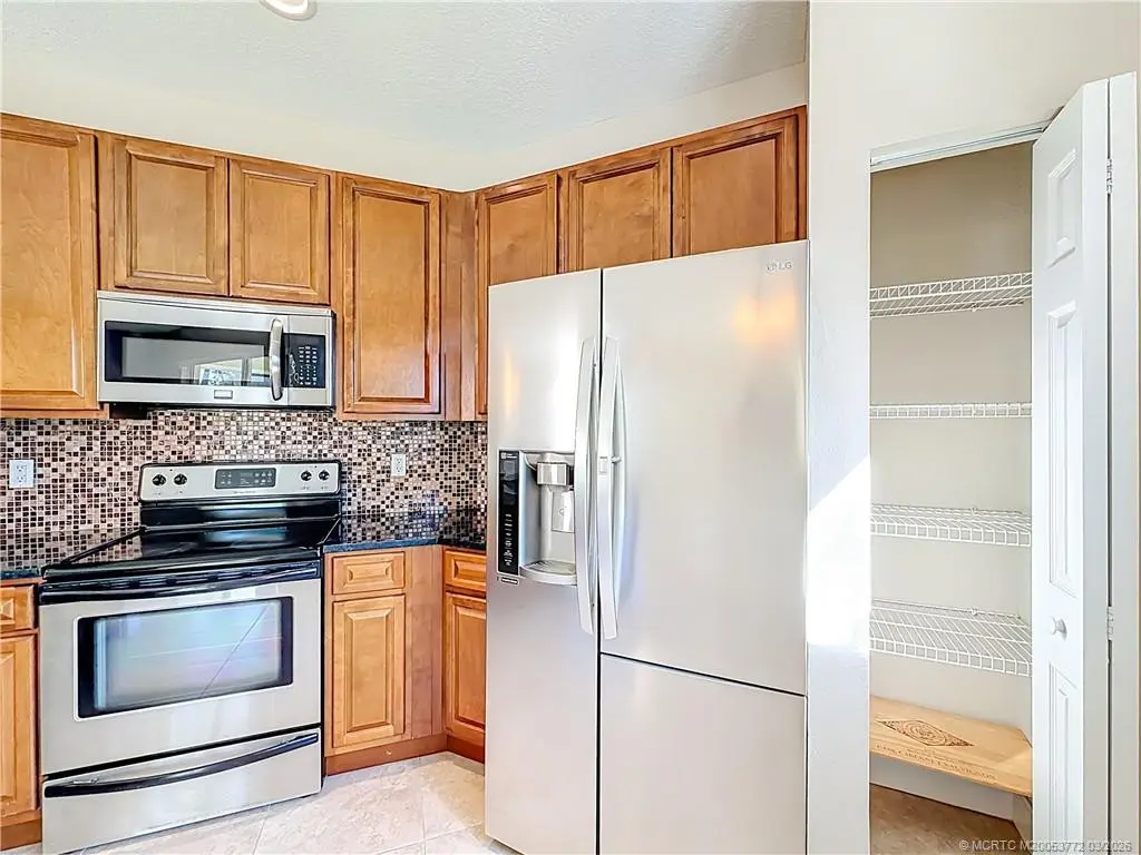 Photo 6 at 211 SW Deleon Springs Drive, Port St. Lucie