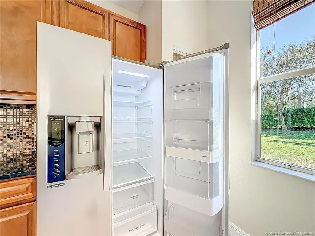 Photo 8 at 211 SW Deleon Springs Drive, Port St. Lucie