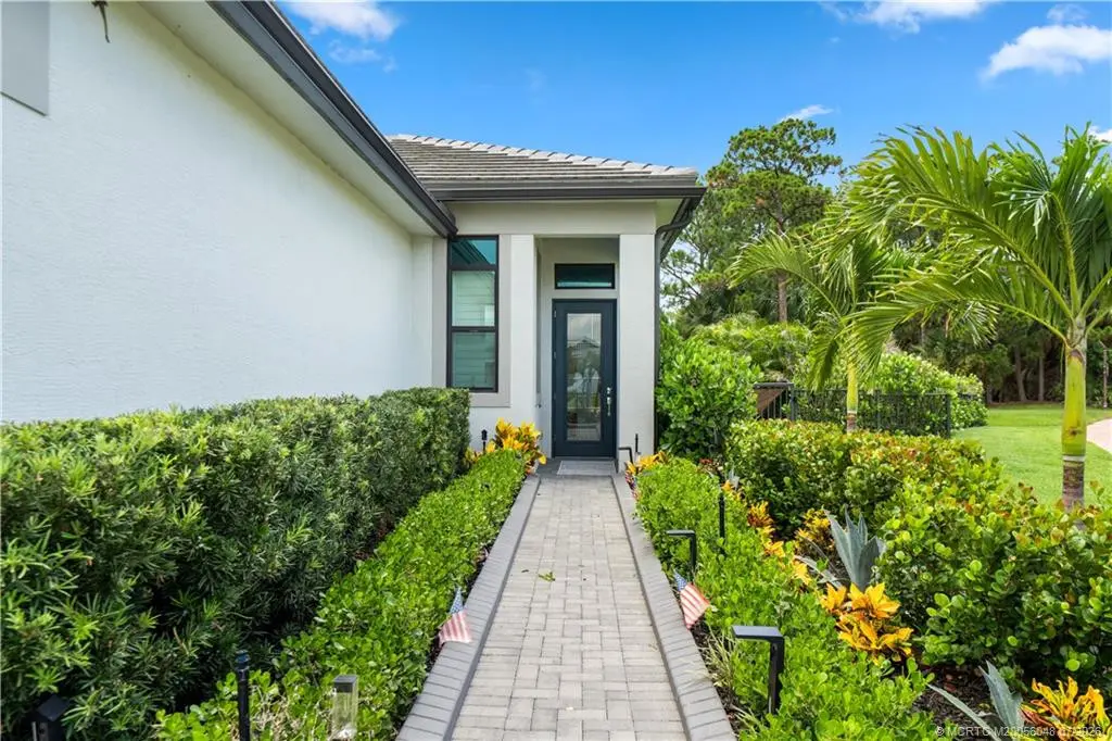 Photo 7 at 168 SE Strada Cervaro, Port St. Lucie