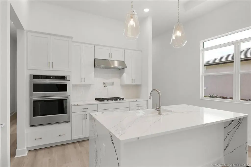 Photo 6 at 435 SE Via Sangro, Port St. Lucie