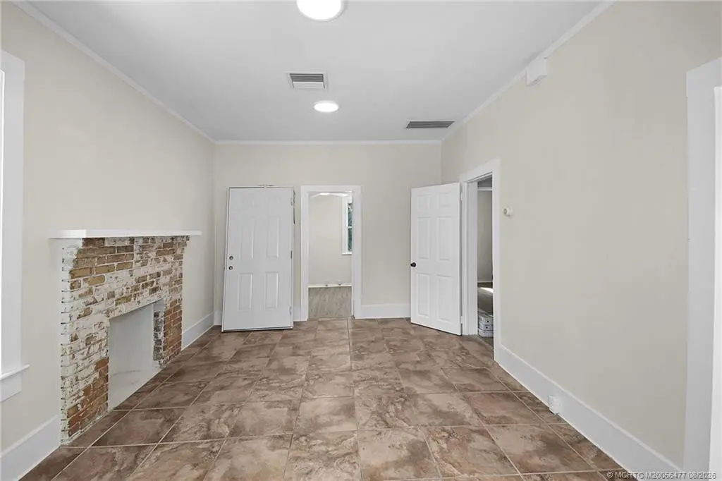 Photo 8 at 309 SE Denver Avenue, Stuart