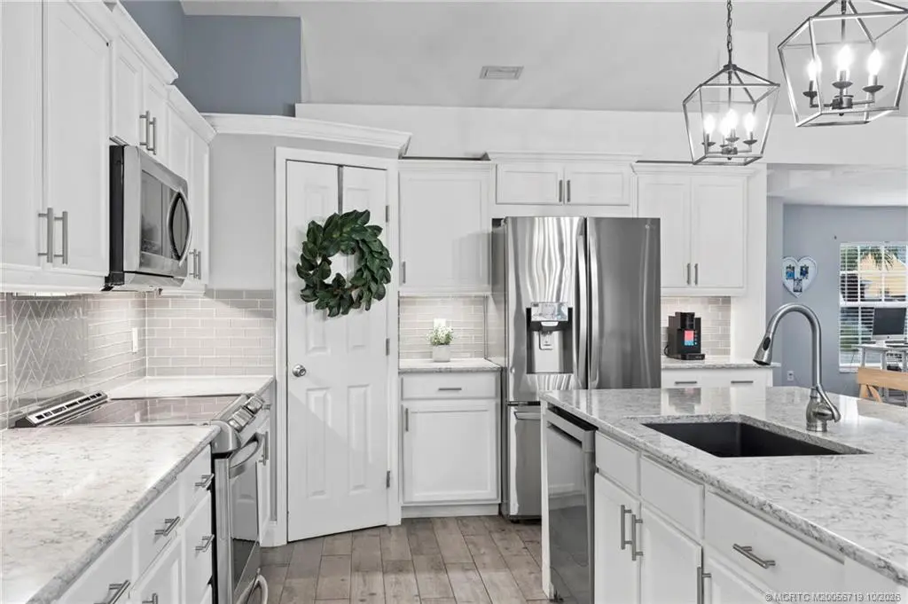 Photo 7 at 1726 SW Hampshire Lane, Port St. Lucie