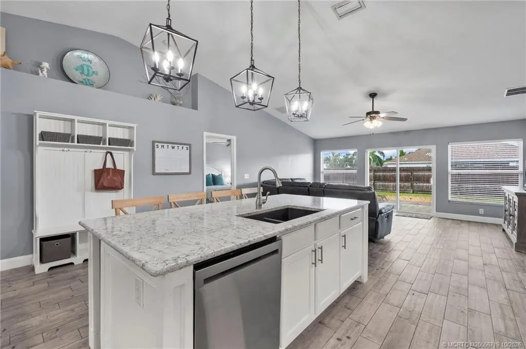 Photo 8 at 1726 SW Hampshire Lane, Port St. Lucie