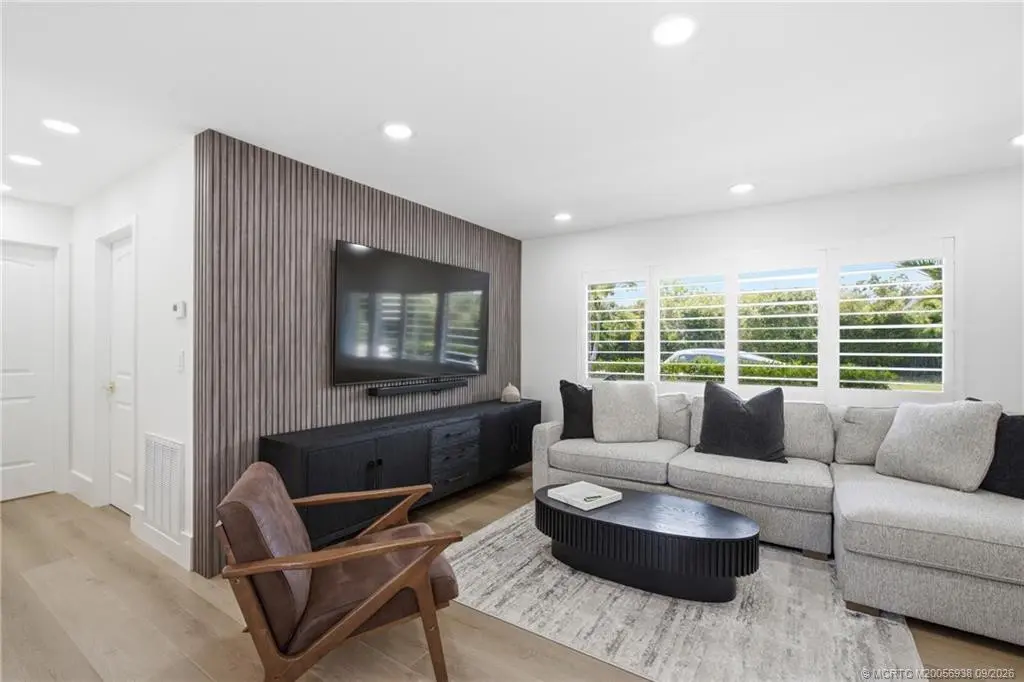 Photo 6 at 387 SW Riverway Boulevard, Palm City