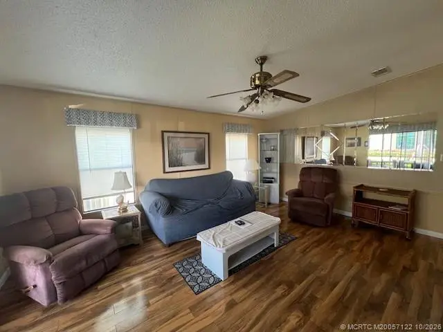 Photo 4 at 3304 Lake Overlook Place, Lantana