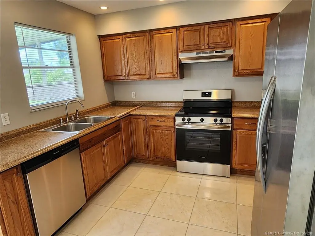 Photo 8 at 1013 SW California Boulevard, Port St. Lucie