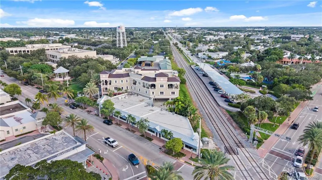 Photo 7 at 36 SE Ocean Boulevard, Stuart