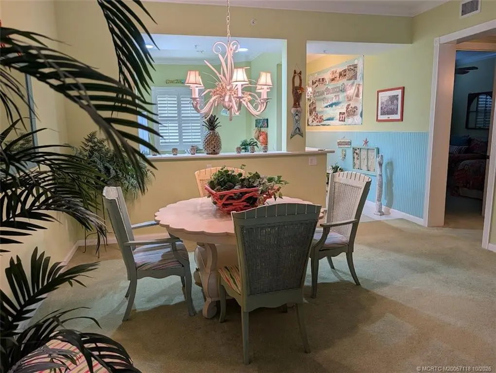 Photo 2 at 11 Harbour Isle Drive 1, Fort Pierce