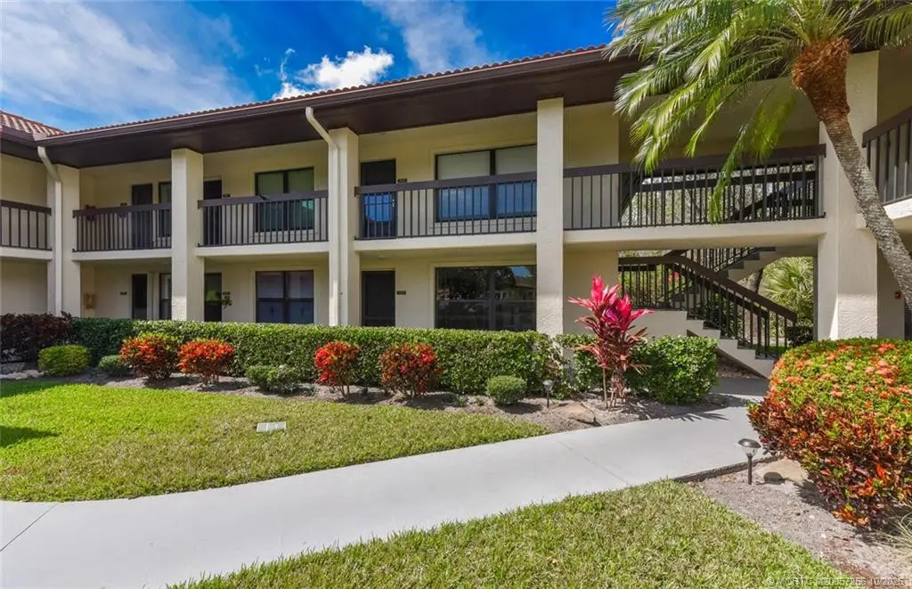 Photo 4 at 541 SW South River Drive 103, Stuart
