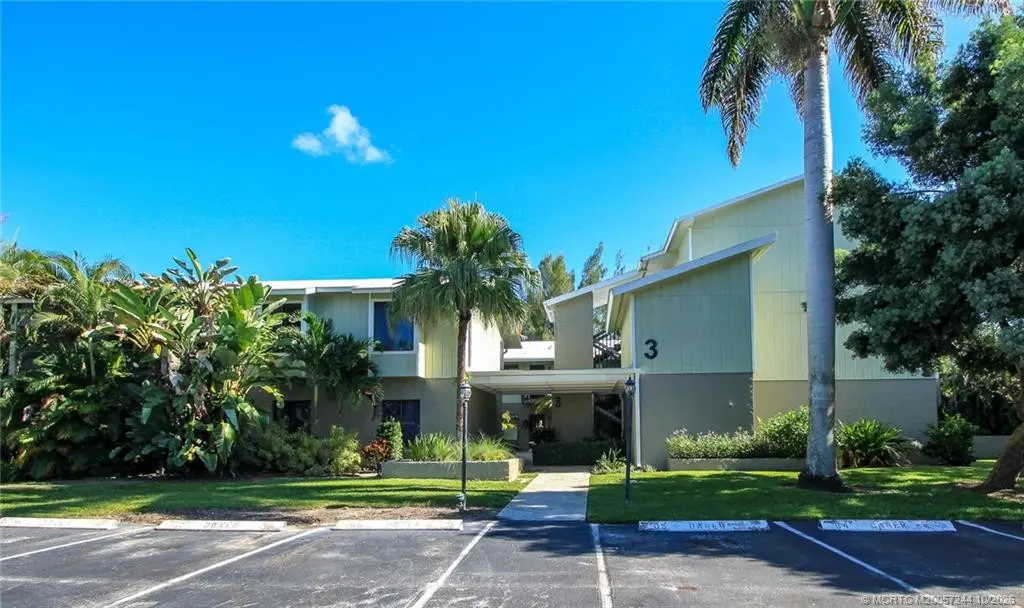 Photo 2 at 800 NW Fork Road 3-12, Stuart