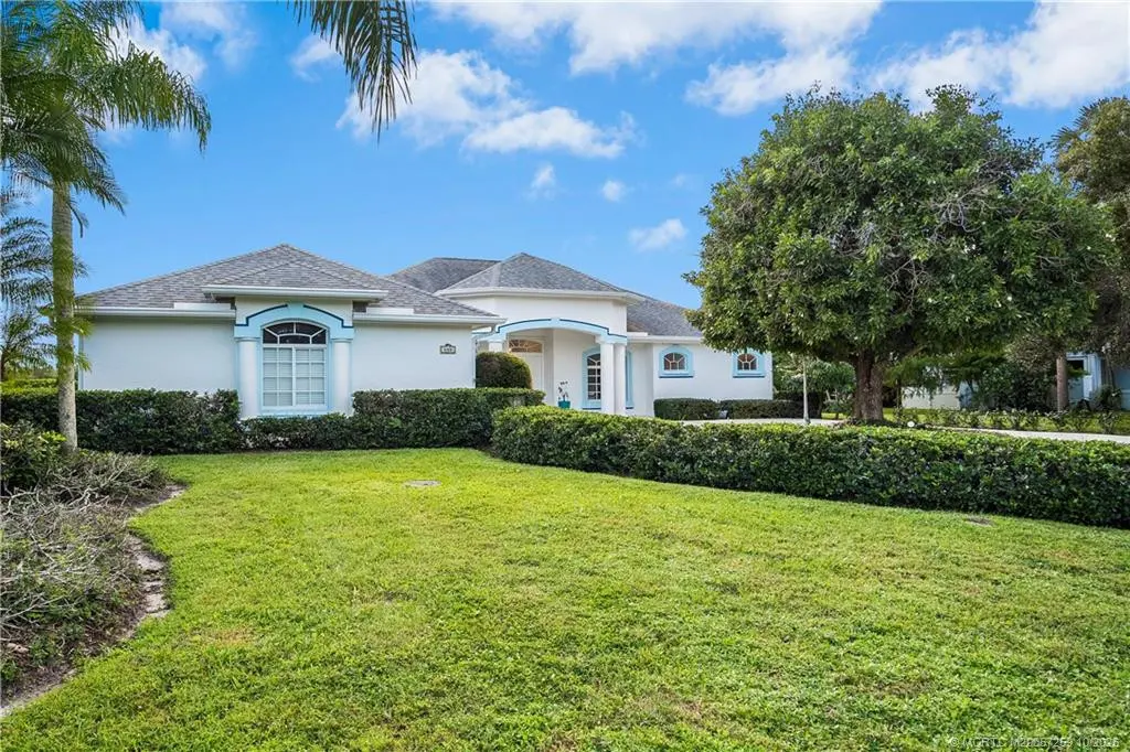 Photo 5 at 800 SE Waterside Way, Stuart